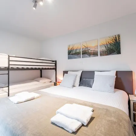 아파트 Cosy @ Sea With Terrace By Interhome 오스텐드